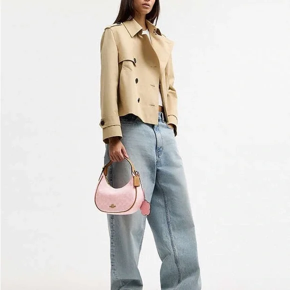 NWT Coach Pink Signature Canvas Hobo Shoulder Bag CDW86 with Flower - Picture 3 of 12